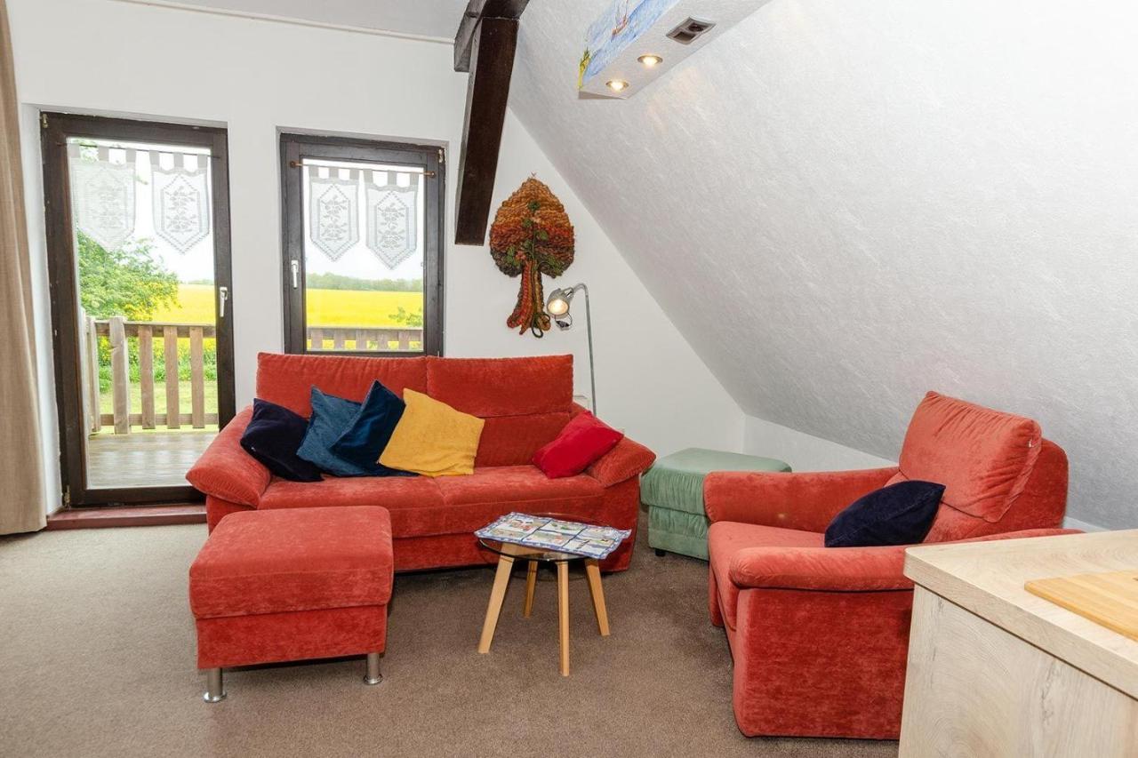 3-R-Ferienwohnung-Fuer-3-Personen-In-Schaprode-Auf-Ruegen-Zi4 Exterior foto