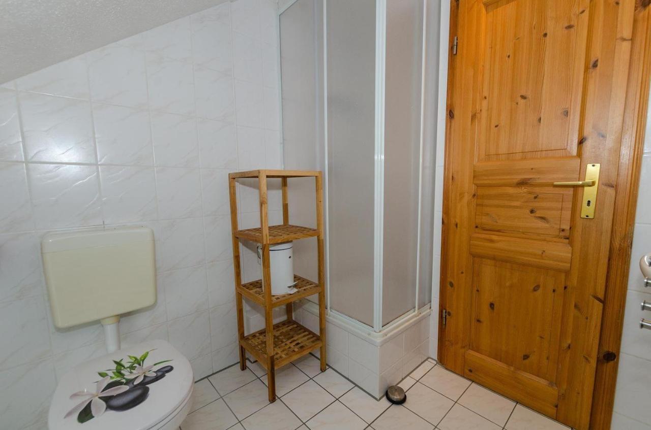 3-R-Ferienwohnung-Fuer-3-Personen-In-Schaprode-Auf-Ruegen-Zi4 Exterior foto